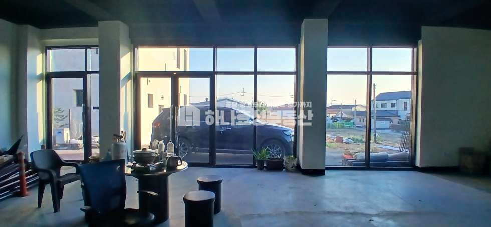 경기 남양주시 이패동 43평. 2종 근생. 음식점. 카페. 주차 편리. 상가형 창고 월세 매물번호 10018 사진 2