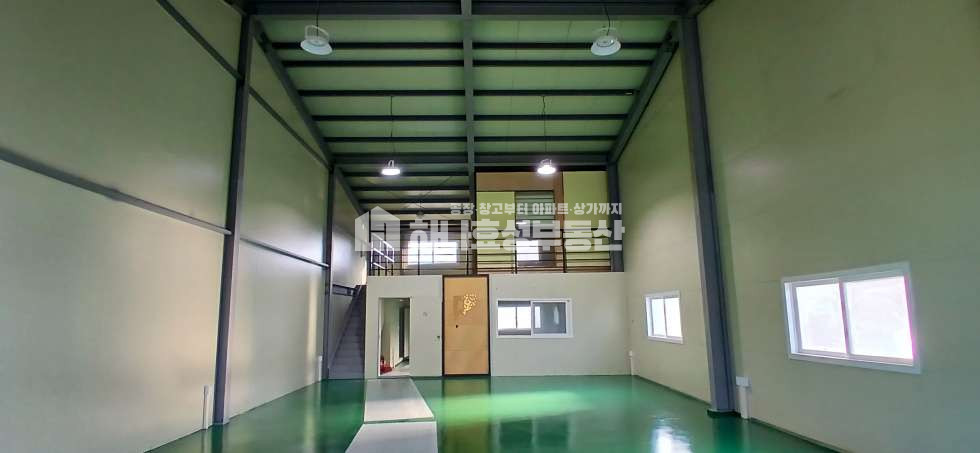 경기 남양주시 진건읍 송능리 67평. 근생 창고. 내부 리모델링. 층고 높음. 내부 사무실. 월세 매물번호 10136 사진 3