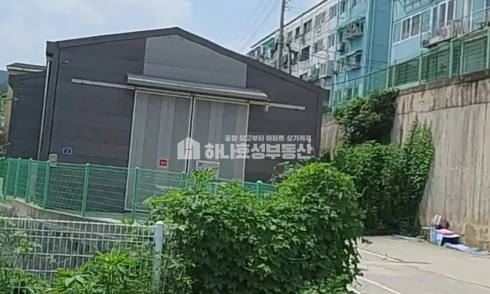 경기 남양주시 진접읍 내각리 주건축물제1동 95평. 연평IC. 단독마당. 대형차. 층고 높음 월세 매물번호 10153 사진 1